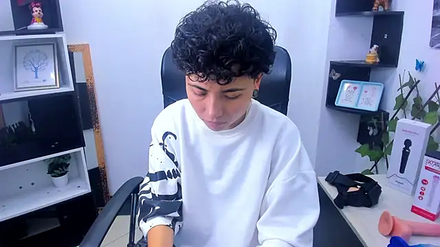 Im Mathias online show from 11/19/25, 03:06