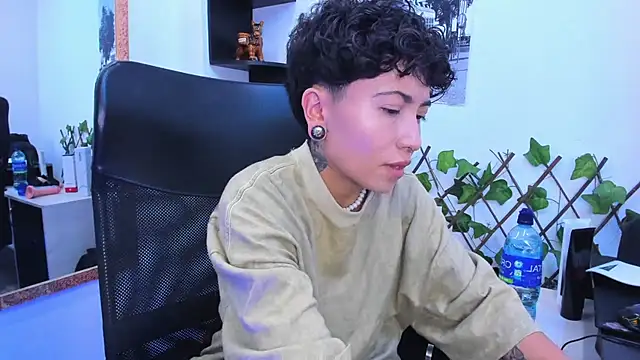 Im Mathias online show from 11/23/25, 04:00