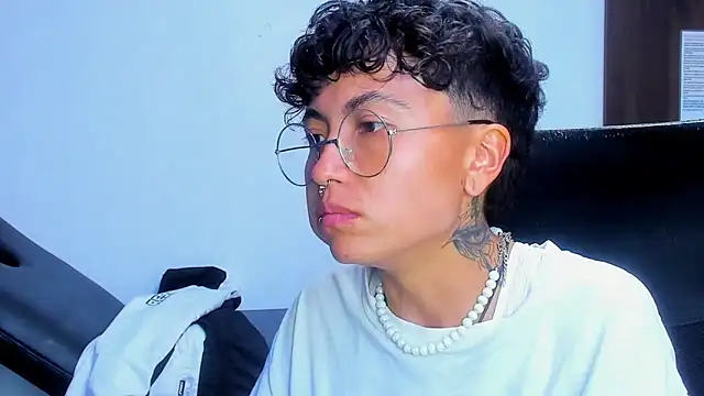 Snapshot of Im_Mathias chatting on 02/17/26, 03:37 Im Mathias online show from 02/17/26, 03:37