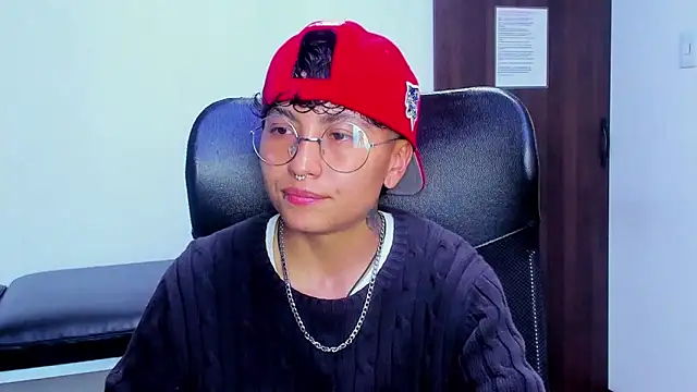 Snapshot of Im_Mathias chatting on 02/21/26, 12:56 Im Mathias online show from 02/21/26, 12:56