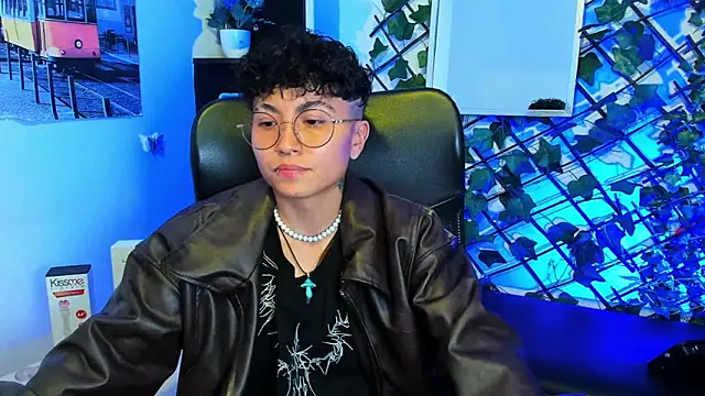 Im Mathias online show from 04/26/26, 02:31
