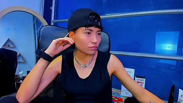 Im Mathias online show from 11/30/25, 12:33