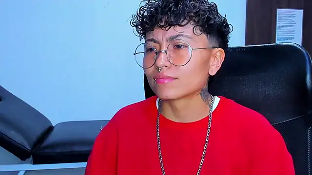 Snapshot of Im_Mathias chatting on 02/15/26, 03:07 Im Mathias online show from 02/15/26, 03:07