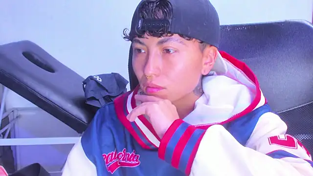 Snapshot of Im_Mathias chatting on 02/03/26, 02:53 Im Mathias online show from 02/03/26, 02:53