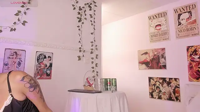 Luna-Chann online show from 09/22/25, 09:10