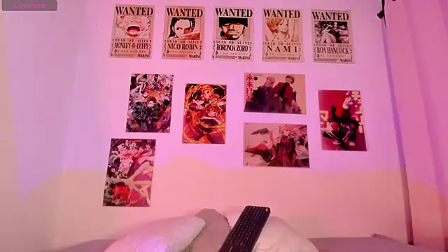 Luna-Chann online show from 10/28/25, 08:52