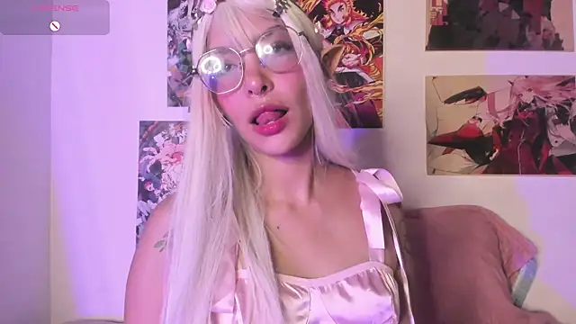 Luna-Chann online show from 04/21/26, 10:27