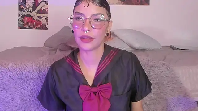 Luna-Chann online show from 11/05/25, 10:57