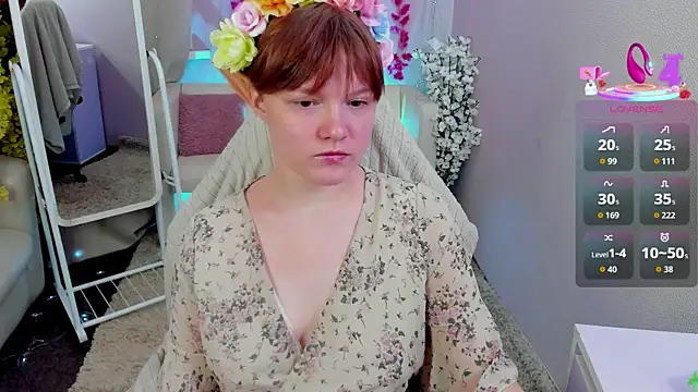 Snapshot of DreamyLuna chatting on 10/04/25, 08:21 DreamyLuna online show from 10/04/25, 08:21