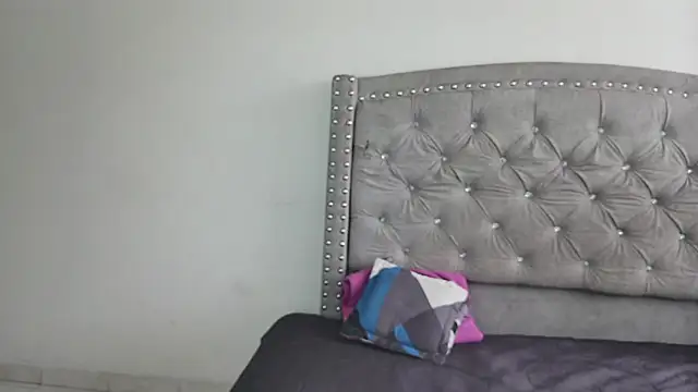 Nesuko kamado  online show from 10/30/25, 04:59