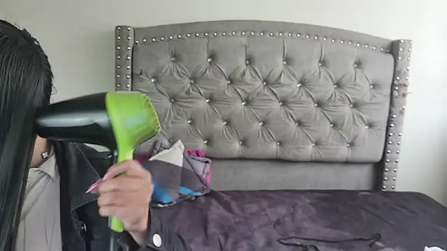 Nesuko kamado  online show from 10/31/25, 03:19