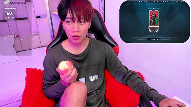Snapshot of Eriol_ chatting on 10/08/25, 11:56 Eriol online show from 10/08/25, 11:56