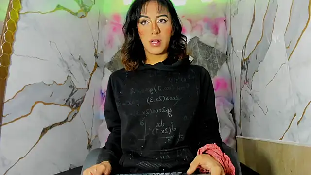 Isabella stanford2 online show from 12/05/25, 01:43