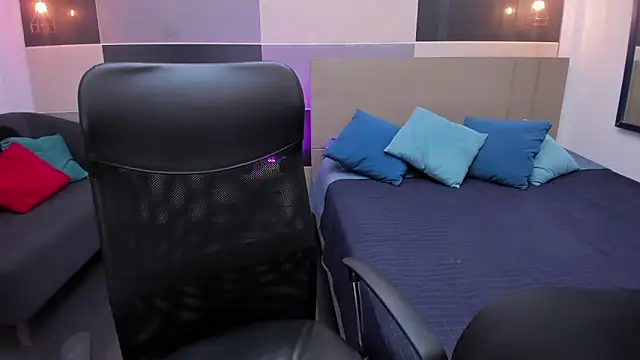 Zara Jackson online show from 11/24/25, 12:05