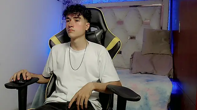 johnny cagee online show from 11/09/25, 05:00