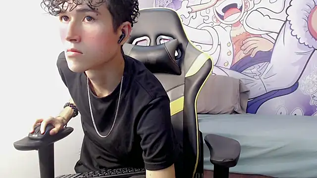 Snapshot of johnny_cagee chatting on 02/07/25, 05:20 johnny cagee online show from 02/07/25, 05:20