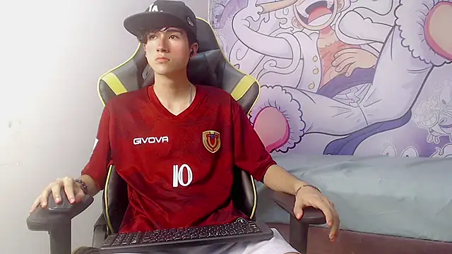 Snapshot of johnny_cagee chatting on 02/06/25, 09:22 johnny cagee online show from 02/06/25, 09:22