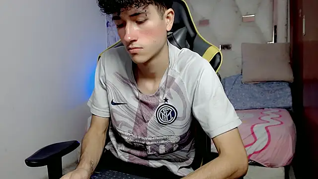 johnny cagee online show from 01/16/26, 03:32