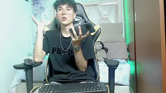 johnny cagee online show from 10/25/25, 04:44