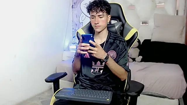 johnny cagee online show from 01/07/26, 04:06