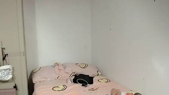 Agatha browser online show from 04/03/26, 02:01