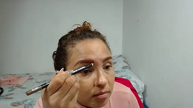 Agatha browser online show from 02/02/26, 01:10