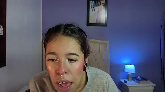 stephania t online show from 04/23/26, 02:40