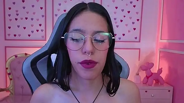 Snapshot of stephania_t chatting on 10/08/25, 12:39 stephania t online show from 10/08/25, 12:39