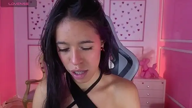 Snapshot of stephania_t chatting on 11/08/25, 12:31 stephania t online show from 11/08/25, 12:31