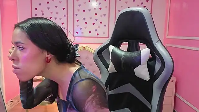 Snapshot of stephania_t chatting on 09/19/25, 11:36 stephania t online show from 09/19/25, 11:36