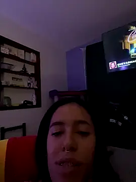 Snapshot of stephania_t chatting on 12/01/25, 03:40 stephania t online show from 12/01/25, 03:40