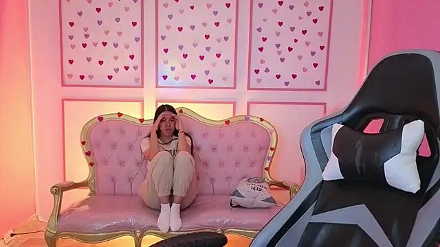 Snapshot of stephania_t chatting on 09/13/25, 12:27 stephania t online show from 09/13/25, 12:27