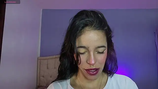 stephania t online show from 05/06/26, 04:00