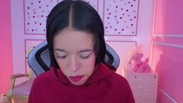 Snapshot of stephania_t chatting on 10/23/25, 11:42 stephania t online show from 10/23/25, 11:42