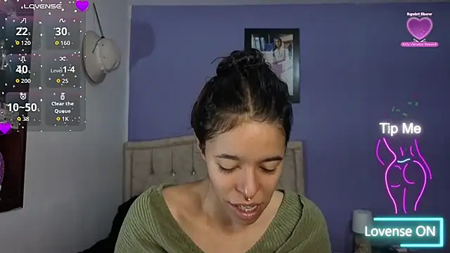 Snapshot of stephania_t chatting on 06/02/26, 03:23 stephania t online show from 06/02/26, 03:23