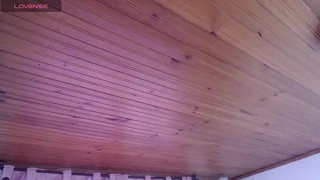 julz 03 online show from 11/05/25, 11:24