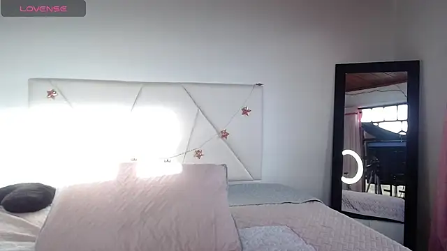 julz 03 online show from 12/03/25, 12:04