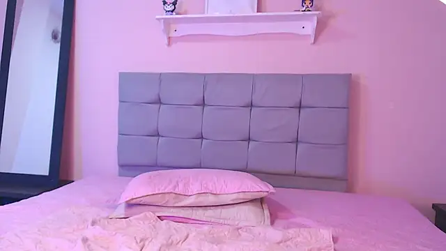 Snapshot of julz_03 chatting on 02/04/26, 04:29 julz 03 online show from 02/04/26, 04:29