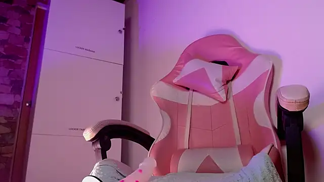 julz 03 online show from 03/20/26, 08:48