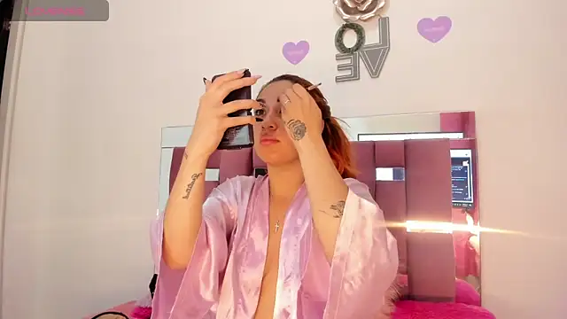 Alba Grey online show from 12/05/25, 03:49