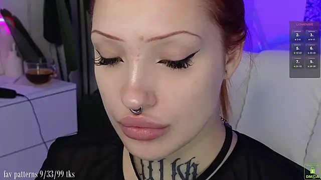 violetviolator online show from 11/07/25, 04:17