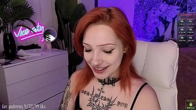 violetviolator online show from 11/28/25, 04:01