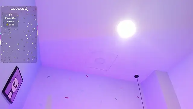  Sophie  miller online show from 11/24/25, 07:47