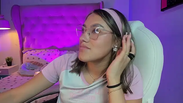  Sophie  miller online show from 03/04/26, 08:27