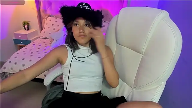  Sophie  miller online show from 02/07/26, 10:51