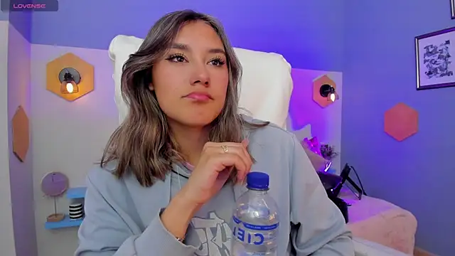  Sophie  miller online show from 03/25/26, 08:41