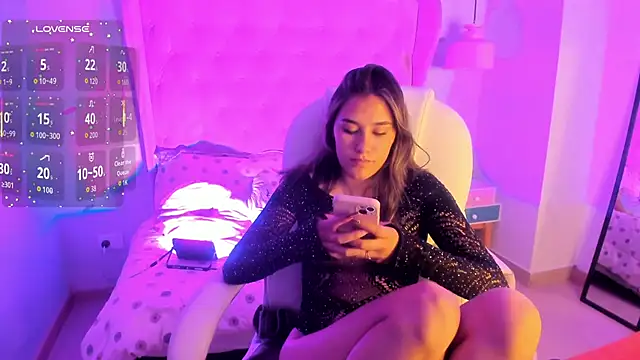  Sophie  miller online show from 11/27/25, 08:53