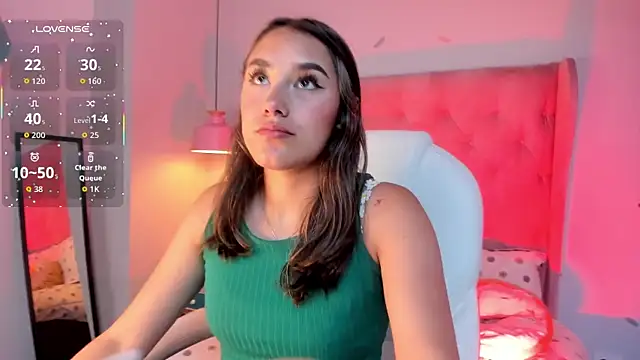  Sophie  miller online show from 12/17/25, 08:03