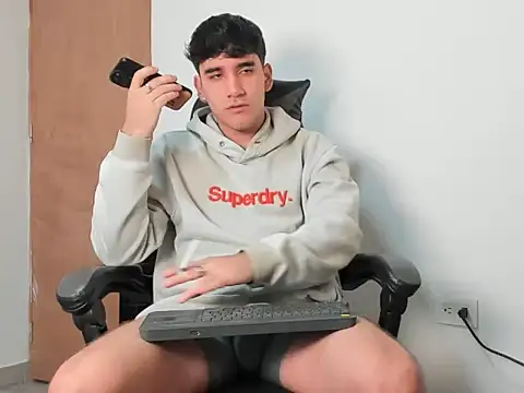 leo030809 online show from 02/24/26, 03:35