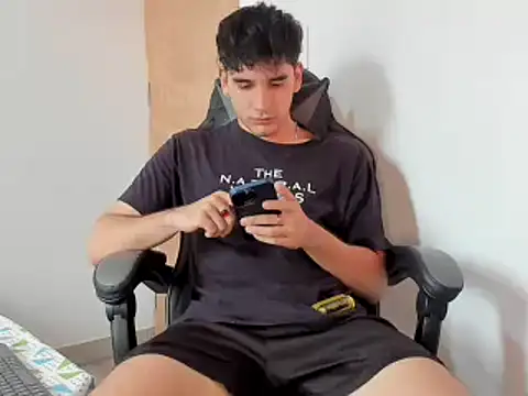 leo030809 online show from 01/02/25, 06:34